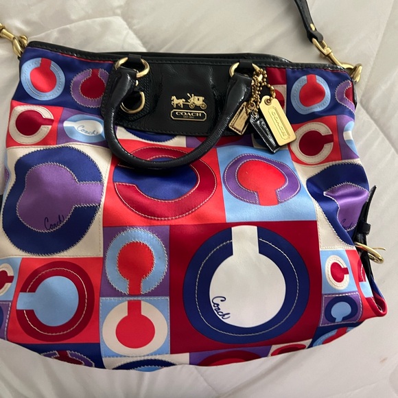 Coach silk stitch tote bag…gently used and taken care with so much love🔥🔥🔥 - Picture 1 of 12